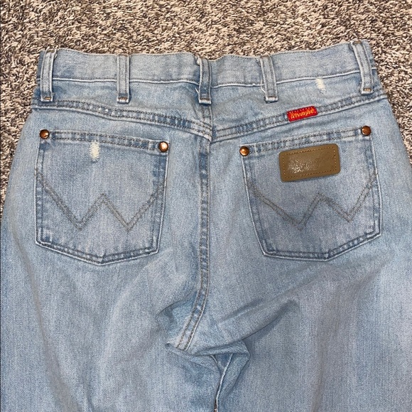 Women’s Wrangler Denim Jeans NWOT - Picture 5 of 7